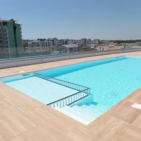 Living Flat With Pool And Parking Apartment